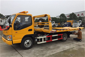 钟楼区哪里有拖车服务